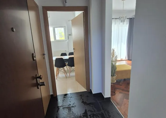 アパート Black Sea View Retreat コンスタンツァ